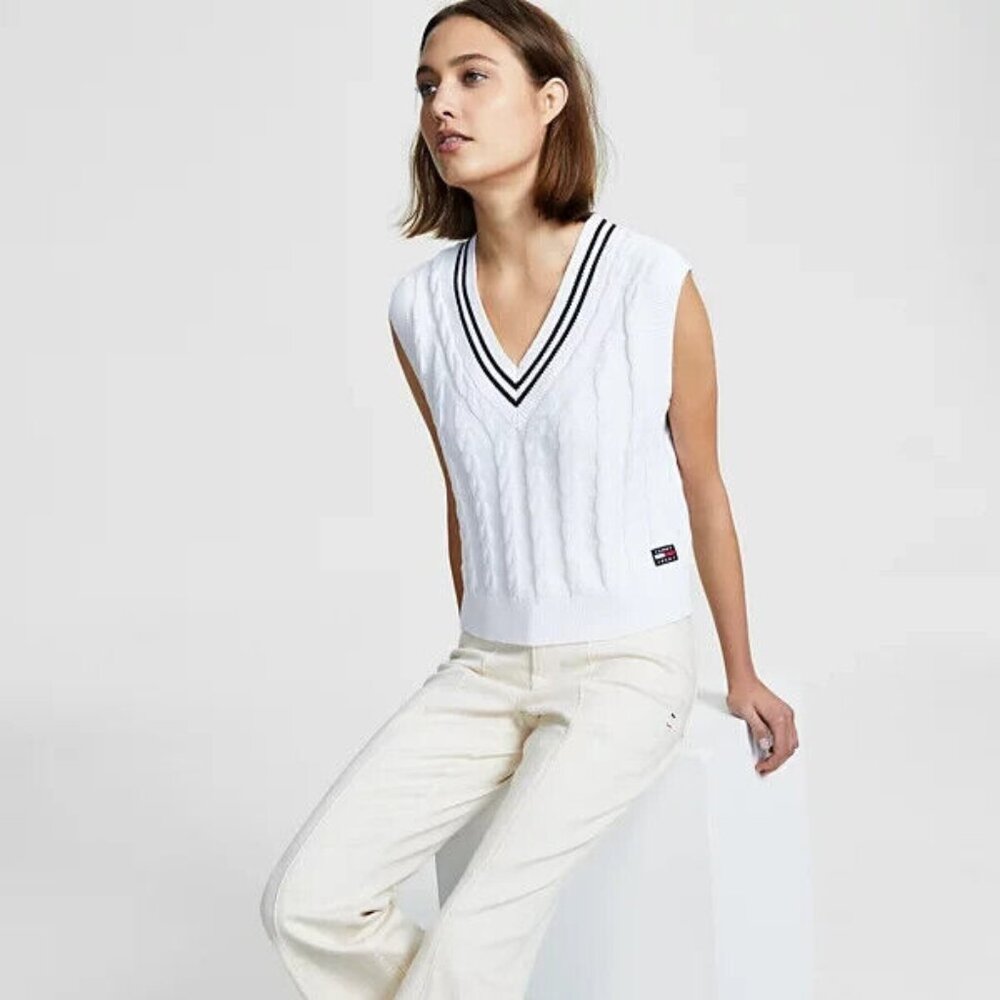 Women's Travel V-Neck Cable-Knit Sweater White Size XS